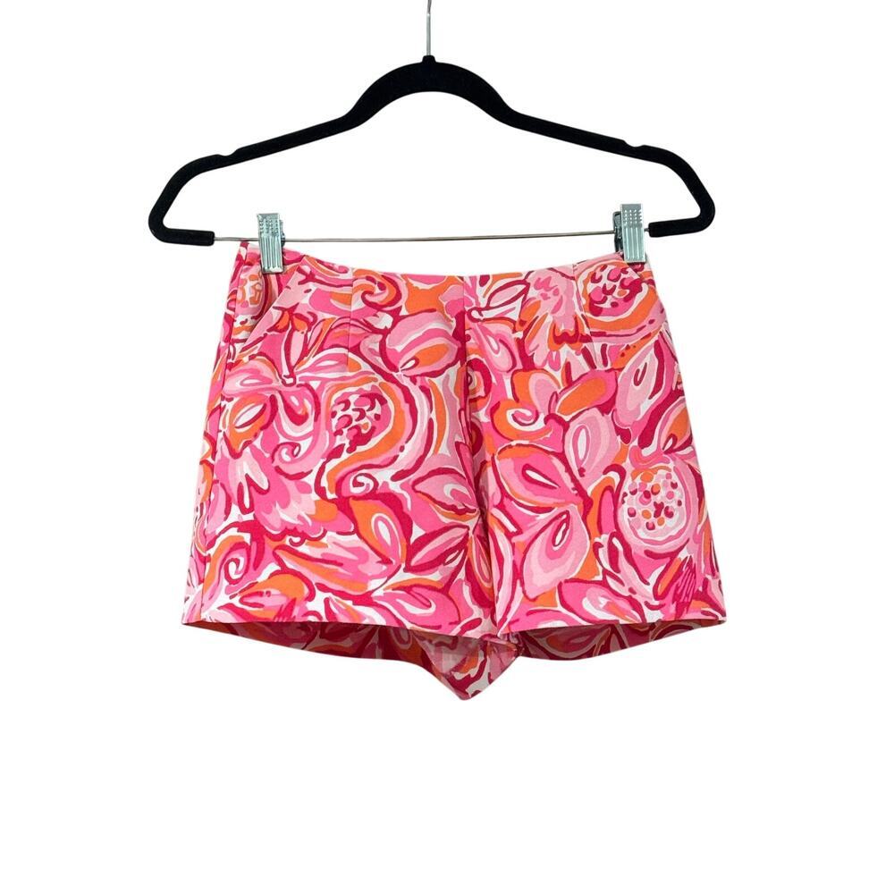 Lilly Pulitzer Vibrant retro pink floral shorts back zip Size 00